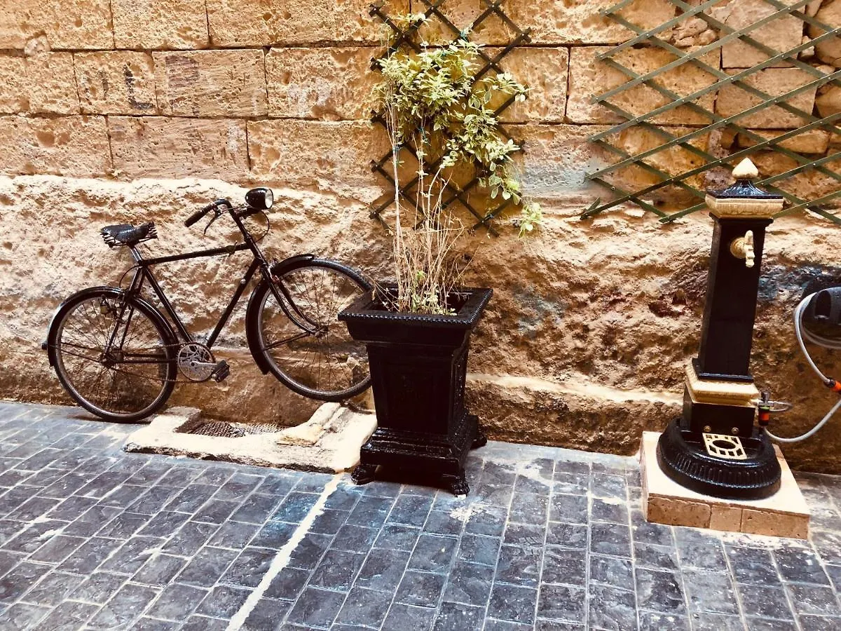 10 La Ruelle Apartment Valletta Malta