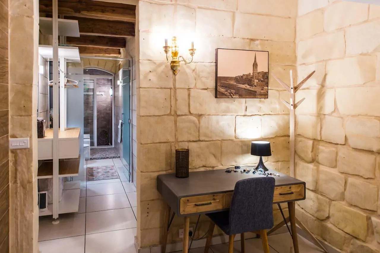 10 La Ruelle Apartment Valletta Malta