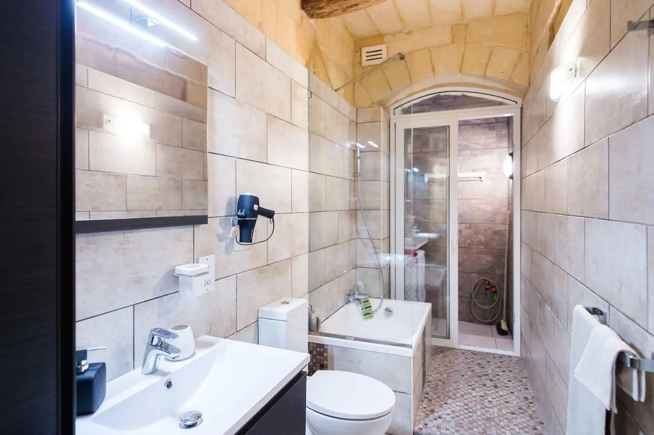 10 La Ruelle Apartment Valletta